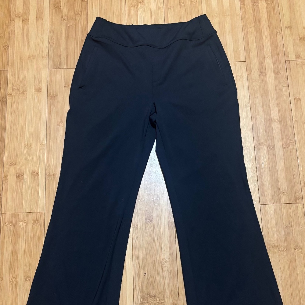 Halara Flare Pants Size L NWT